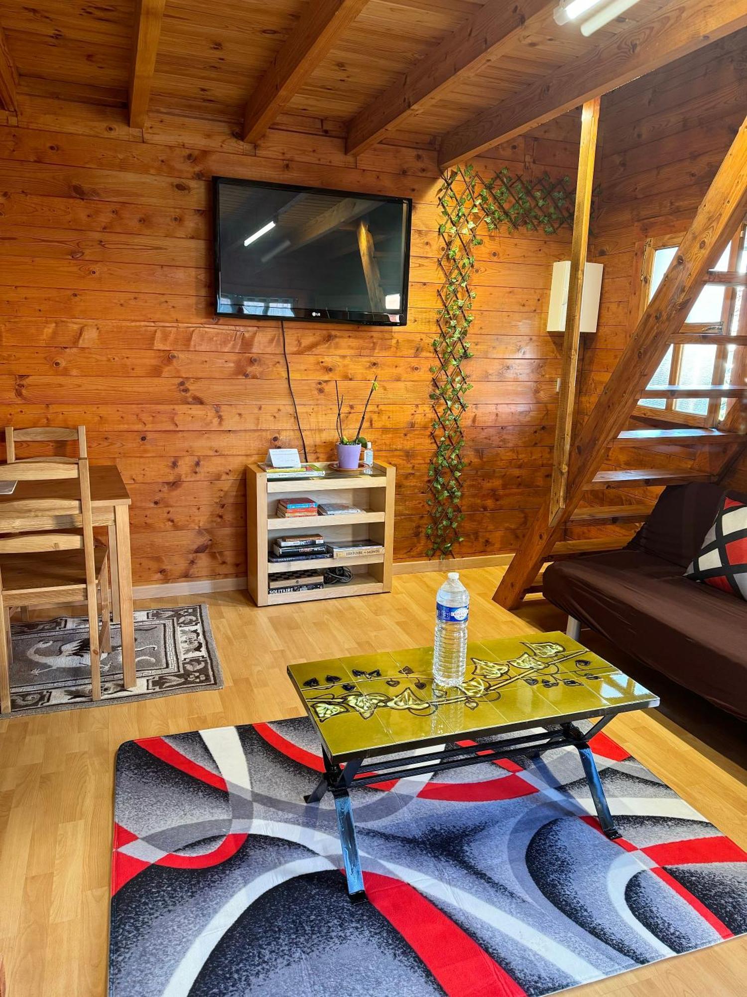 Cozy Cottage Paris Suburb! Bobigny Ngoại thất bức ảnh