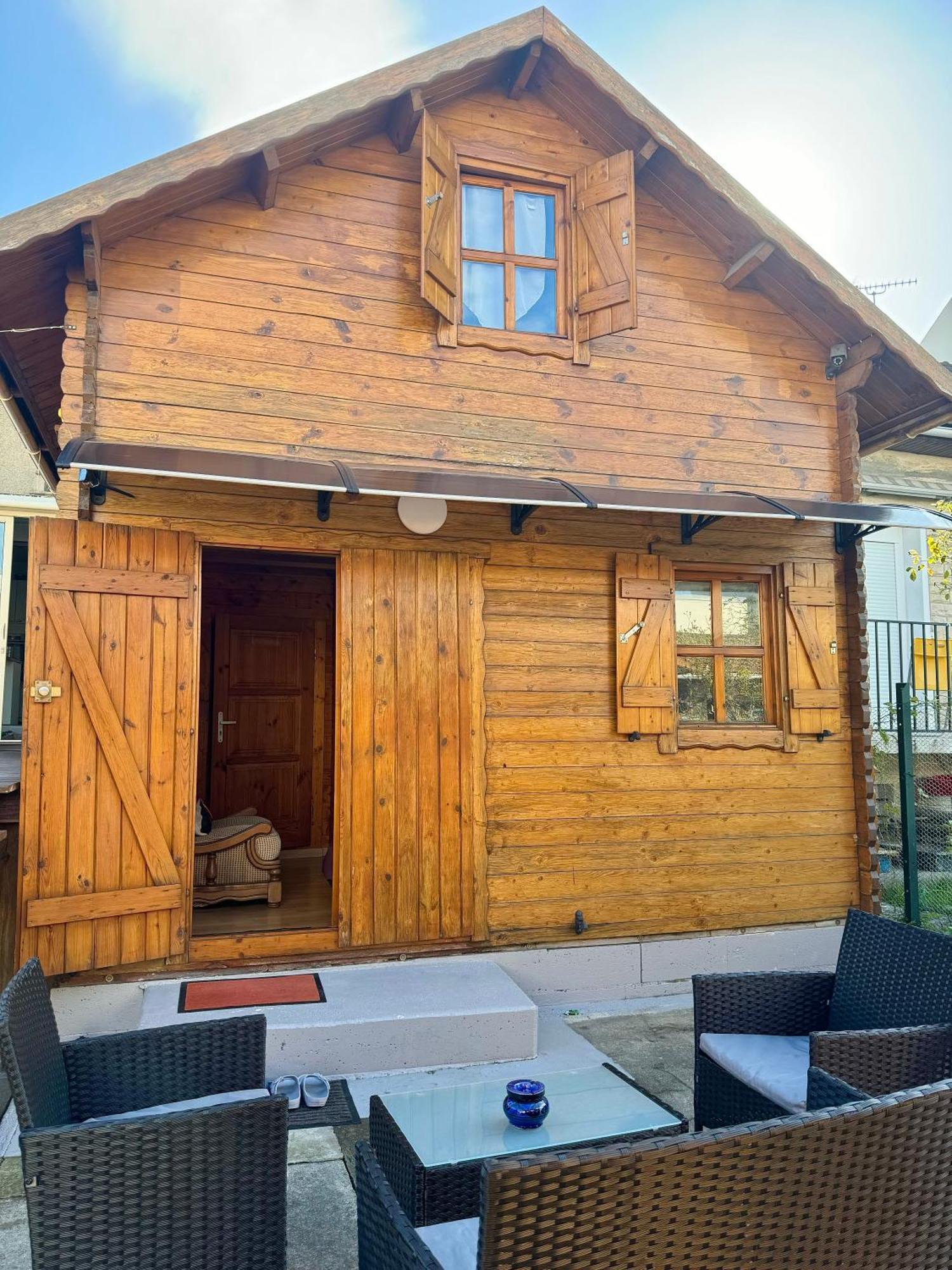 Cozy Cottage Paris Suburb! Bobigny Ngoại thất bức ảnh